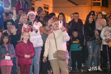Papá Noel irrumpe en Lomo Magullo en un 4x4/FJS Fotografía.